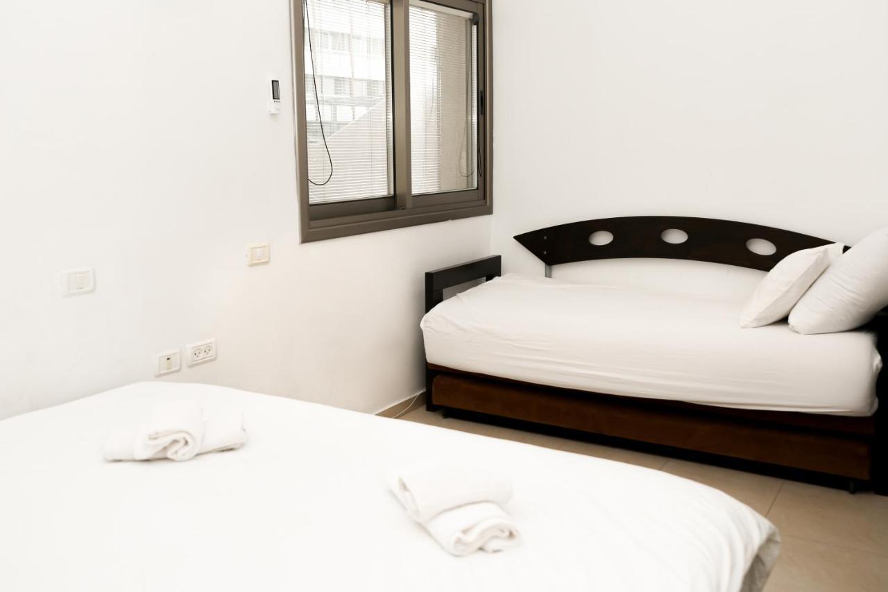 Sea View Apartment Prime Location On The Beach Tel Aviv Exterior photo