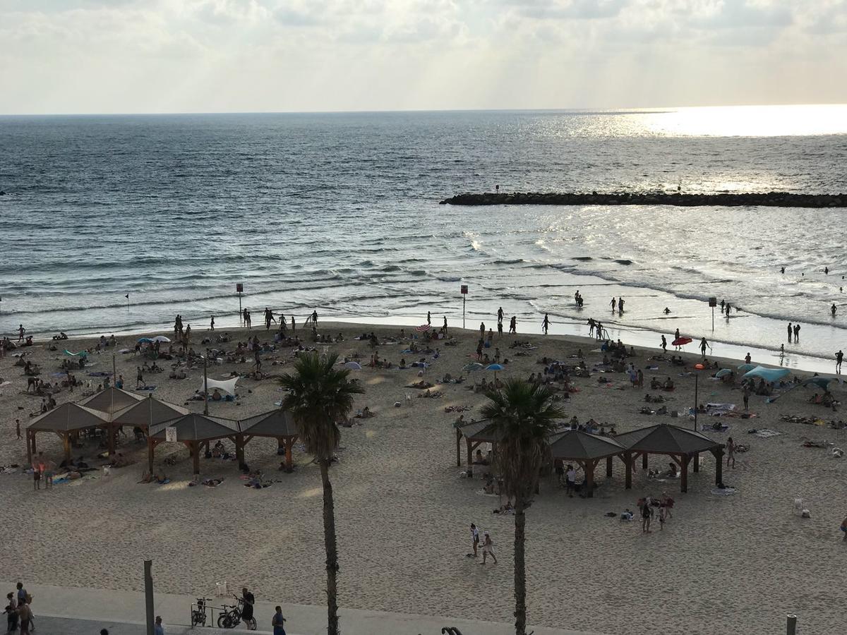 Sea View Apartment Prime Location On The Beach Tel Aviv Exterior photo